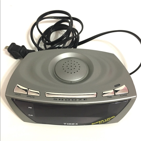 Timex Digital plug-in Bedtime Alarm Clock Snooze - Picture 2 of 7